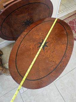 BOMBAY CO. SET OF 4 OVAL TV TRAY TABLES WITH STAND