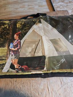 OZARK TRAIL 7 PERSO TEEPEE TENT