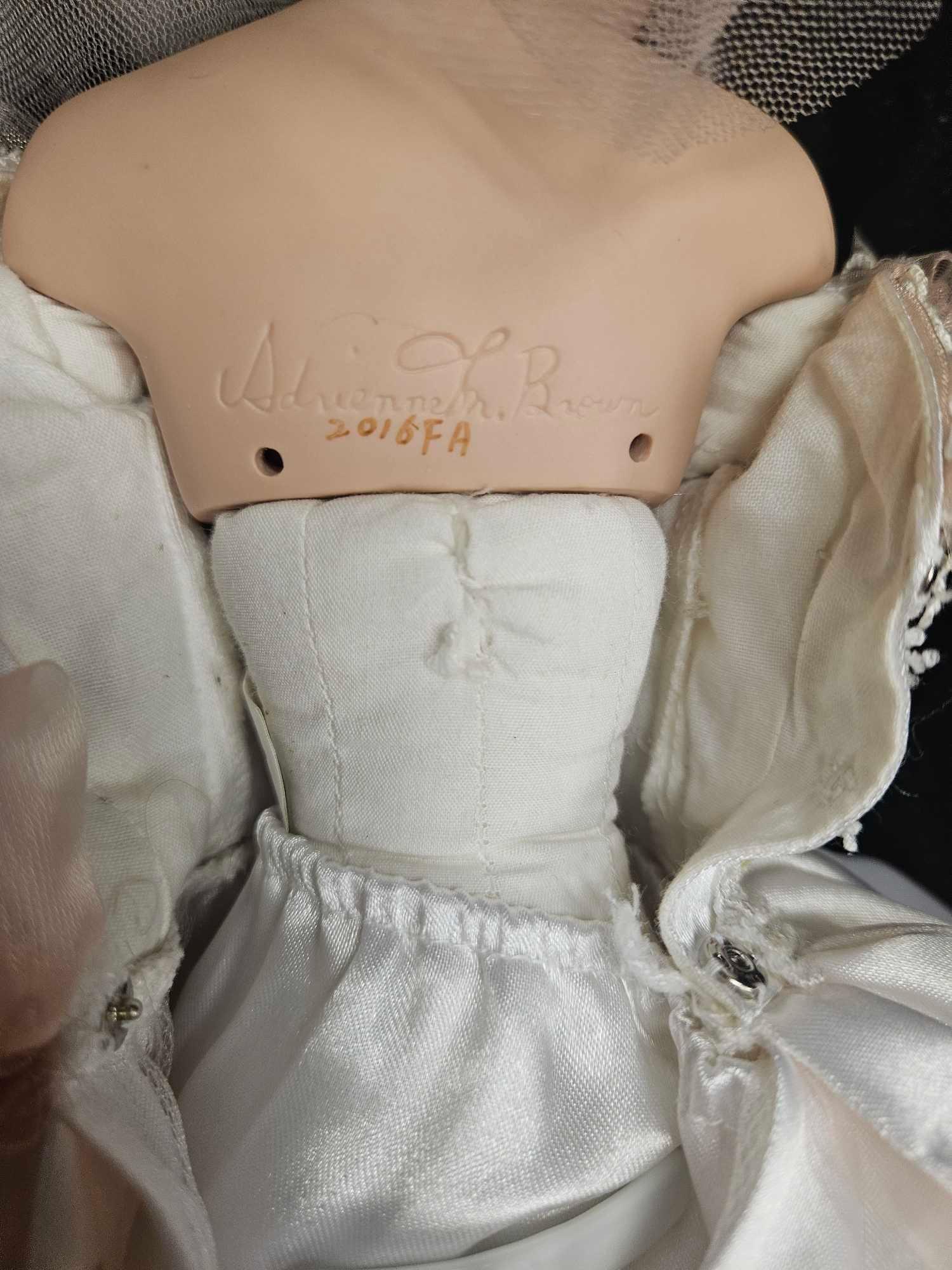 Vintage Ashton Drake Galleries Paulette Bride Porcelain Doll 20in