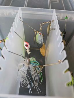 PLANO SPINNERBAIT BOX WITH SPINNERS