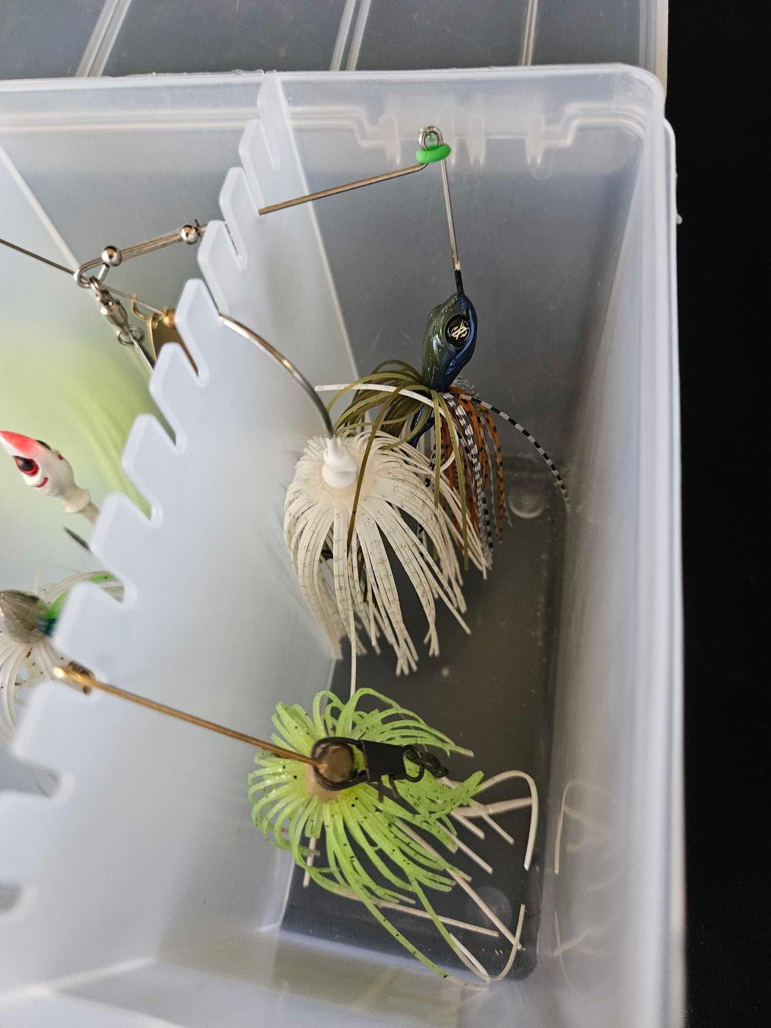 PLANO SPINNERBAIT BOX WITH SPINNERS