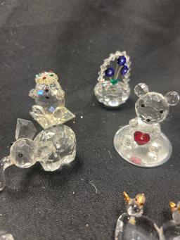 GROUP OF TEENY TINY CRYSTAL / GLASS FIGURINES INCLUDING SWAROVSKI