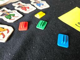 1988 SET OF UNCLE WIGGILY BOARDGAME CARDS AND GAME PIECES