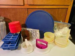 TUPPERWARE GROUPING, INCLUDING JELLO MOLDS, HAMBURGER, PRESSES, SCOOPS LARGE, PLUS