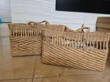 PAIR OF STRAW TOTES BAGS