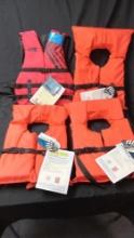 ADULT UNIVERSAL ORANGE LIFE VESTS, 30-52 in