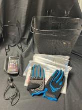 Even more bike accessories, basket, gloves, phone holder, bungee cords