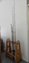 Wooden fishing rod and reel rack with 4 rods