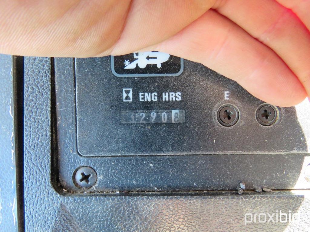 1660 Case IH, 24.5x32, SN 027143