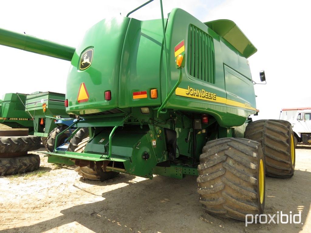 9750 STS JD, 68x50x32 flotation, 4 wh., chopper, 2681 hrs., 2003 yr., SN 700709