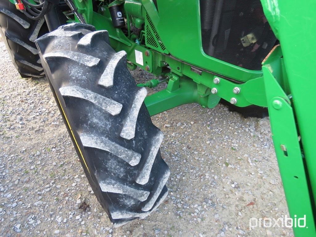 JOHN DEERE 5100E TRACTOR, 101HP, CAB, MFWD, W/H260 LOADER, SN 1LV5100EKGG400830, 568 HRS.