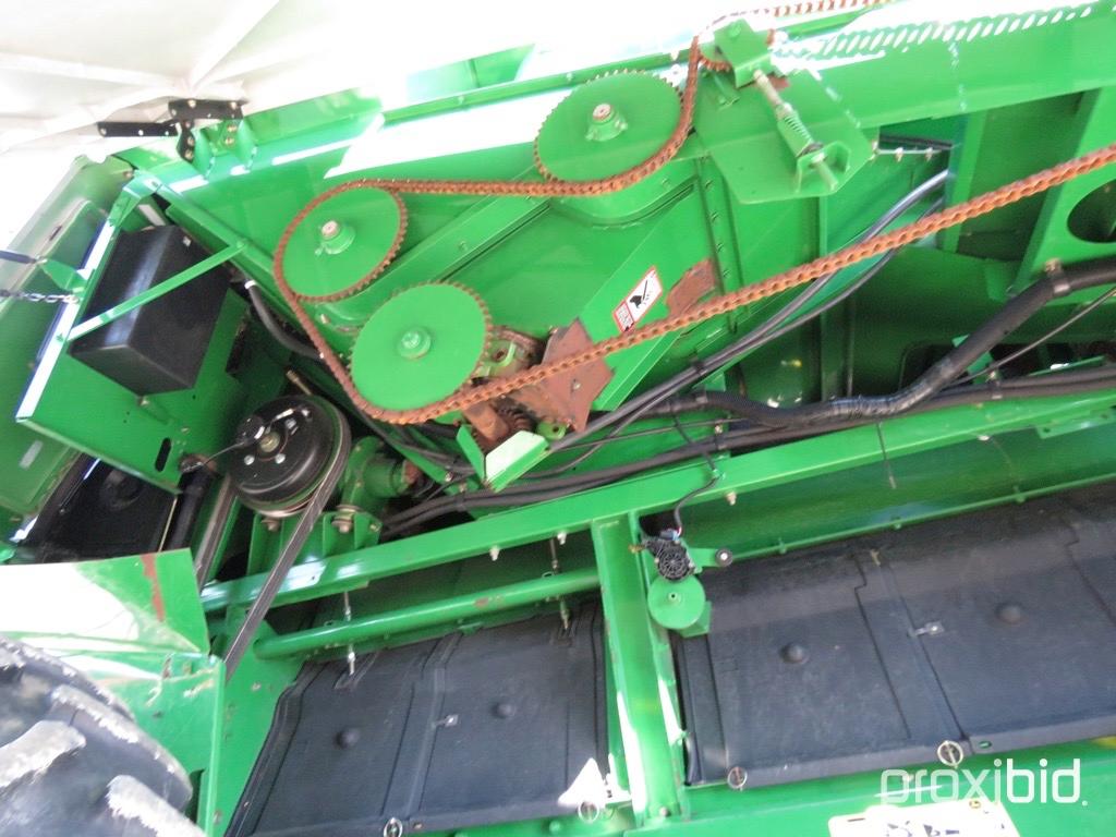 9760 STS John Deere Combine