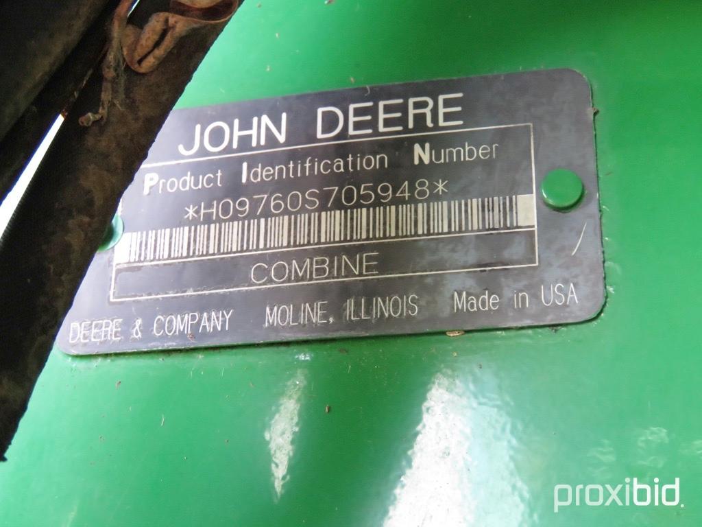 9760 STS John Deere Combine