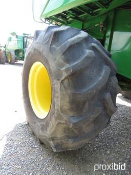 9760 STS John Deere Combine
