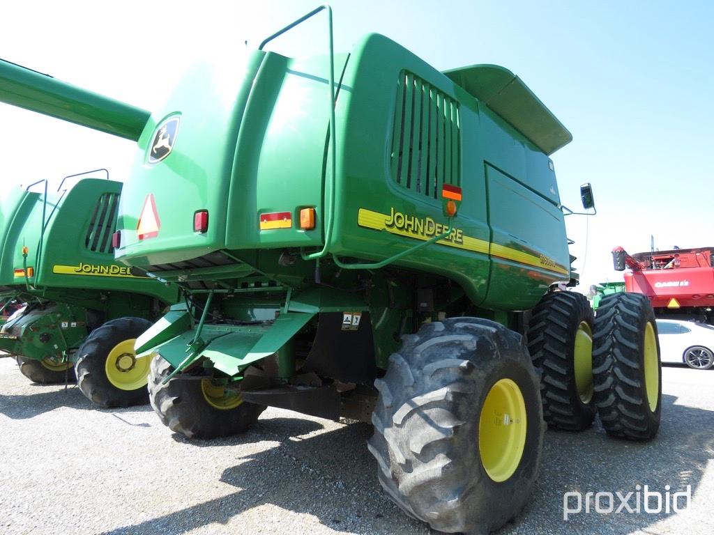 9760 STS John Deere Combine