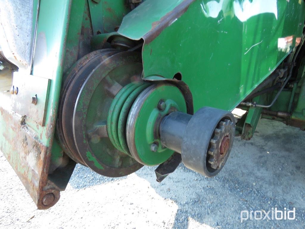 9500 John Deere Combine