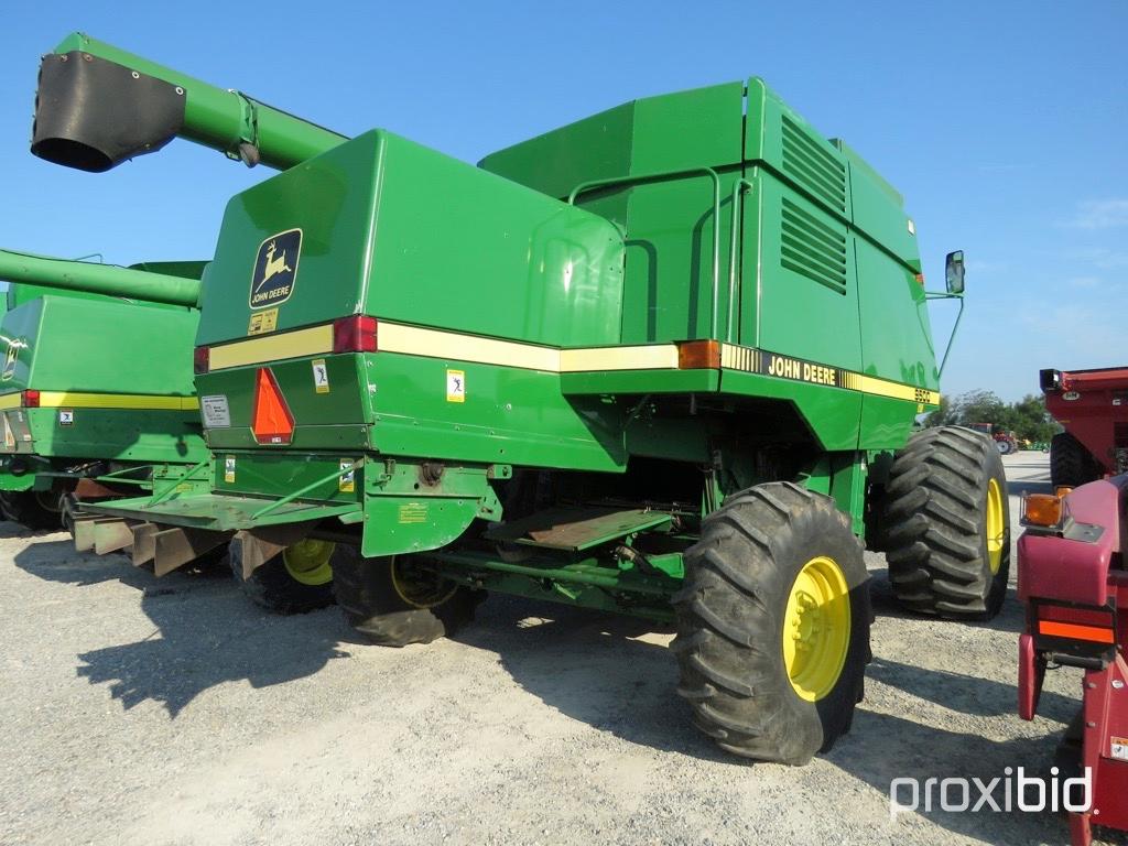 9500 John Deere Combine