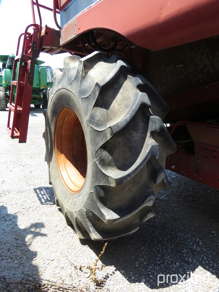 1660 Case IH Combine