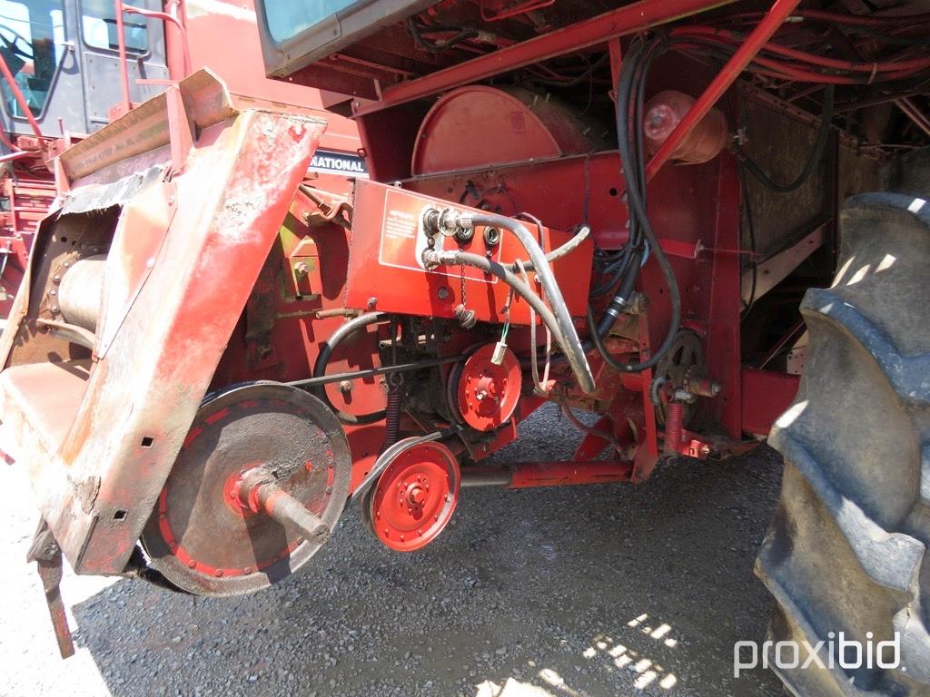 1660 Case IH Combine