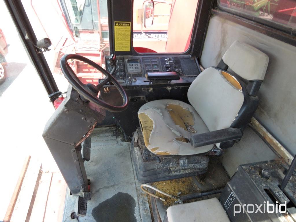 1660 Case IH Combine