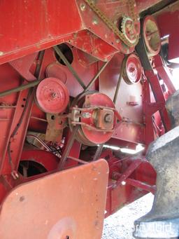 1660 Case IH Combine