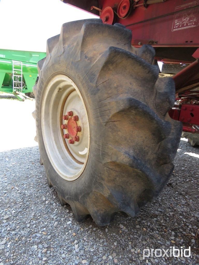 1660 Case IH Combine