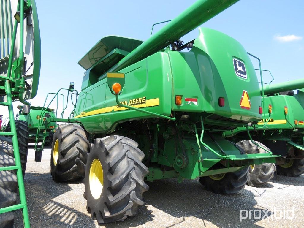 9750 STS John Deere Combine