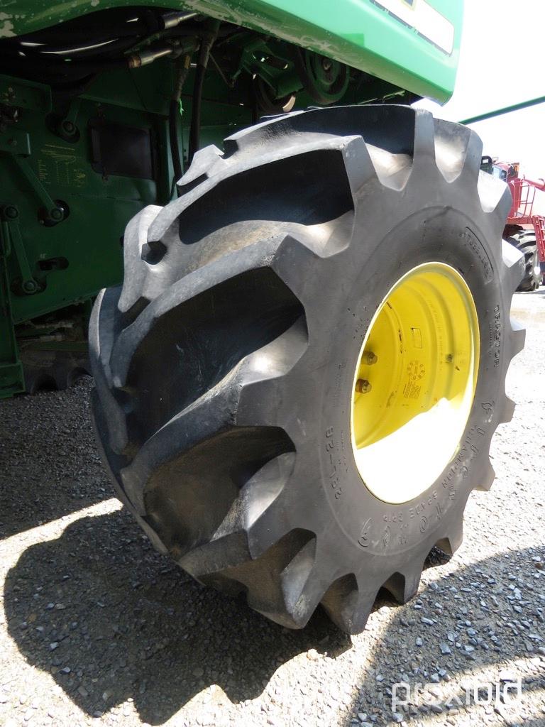 9750 STS John Deere Combine