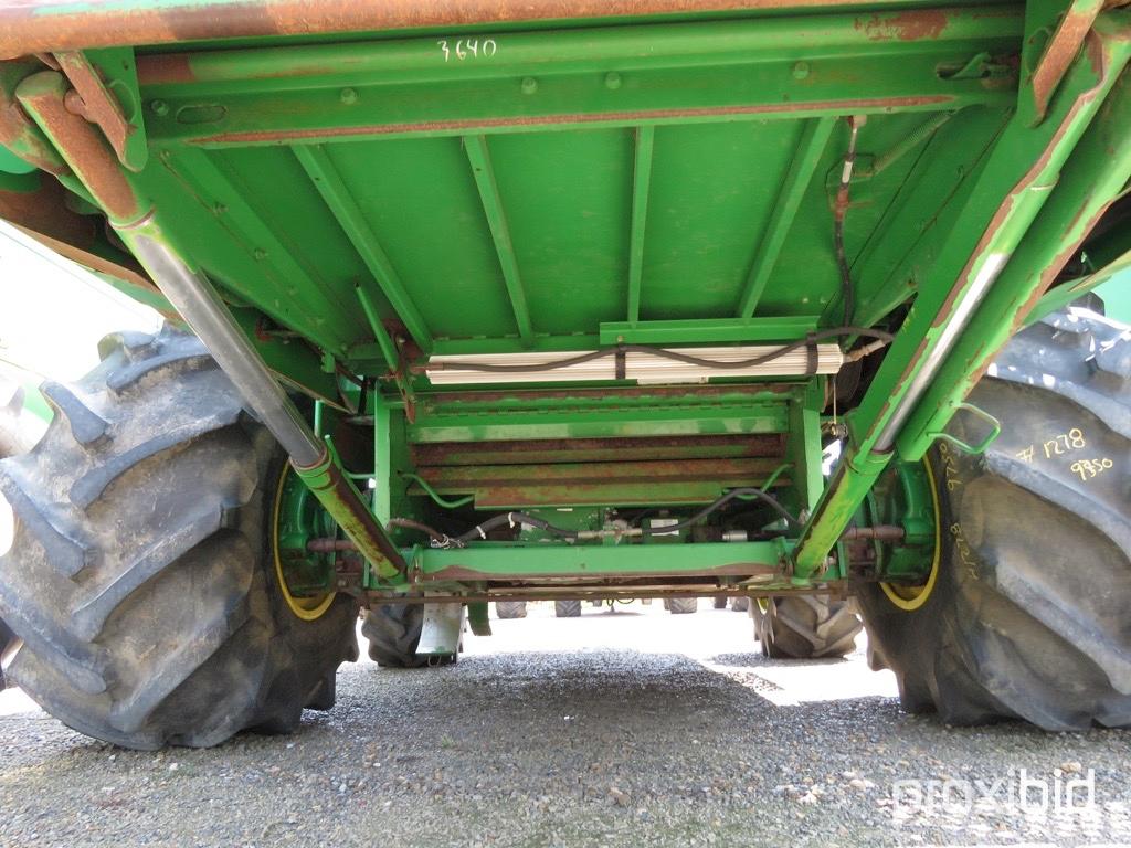 9750 STS John Deere Combine