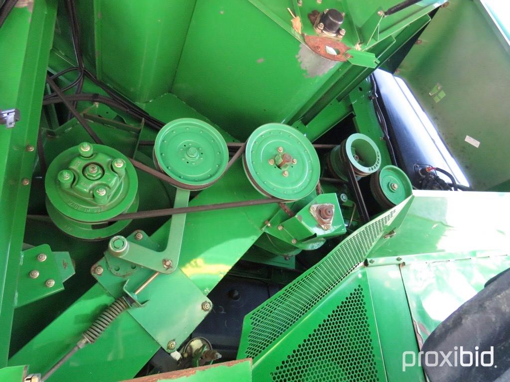 9750 STS John Deere Combine
