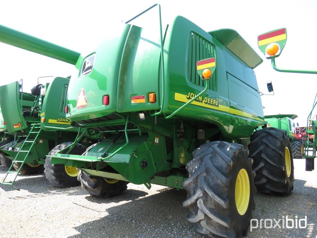 9750 STS John Deere Combine