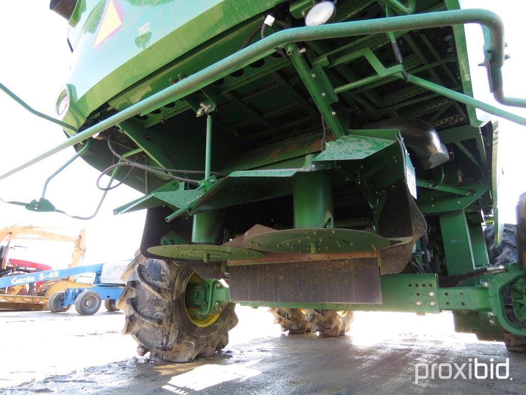 S690 JD combine, 520/85R42 R2 duals, 710/65R26 rear, 4 wh., prem. cab, 260 screen, Pro Drive, Contou