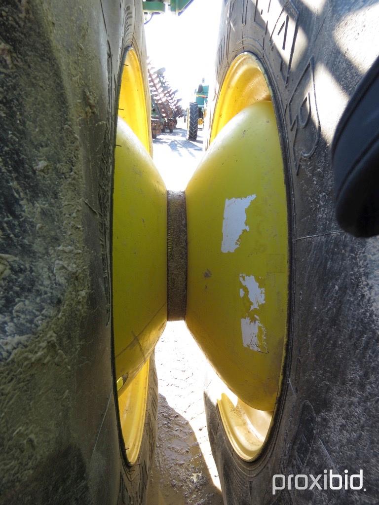 S690 JD combine, 520/85R42 R2 duals, 710/65R26 rear, 4 wh., prem. cab, 260 screen, Pro Drive, Contou