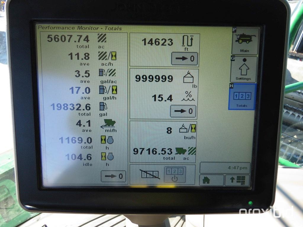 S690 JD combine, 520/85R42 R2 duals, 710/65R26 rear, 4 wh., prem. cab, 260 screen, Pro Drive, Contou
