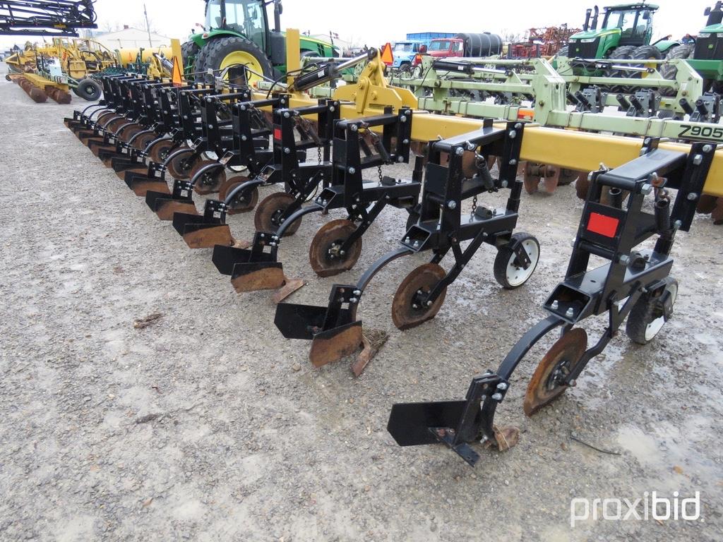 12 row Landoll cultivator on Orthman bar, 36" spac.