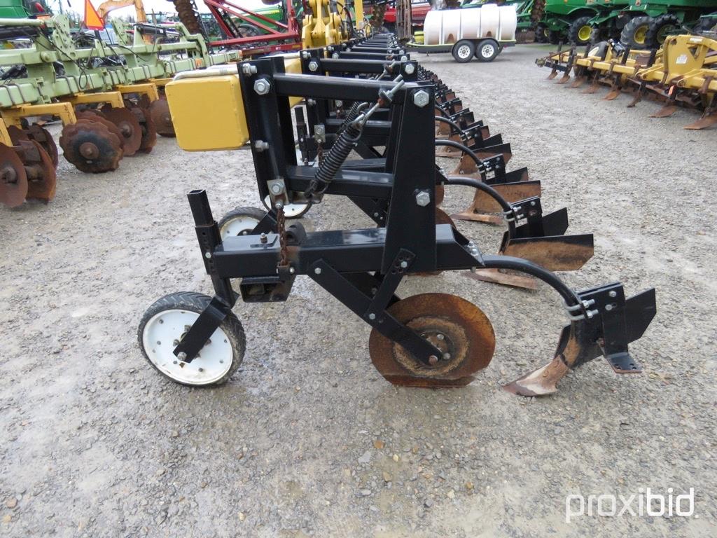 12 row Landoll cultivator on Orthman bar, 36" spac.
