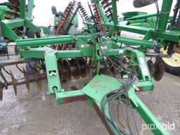 637 John Deere 32' disk