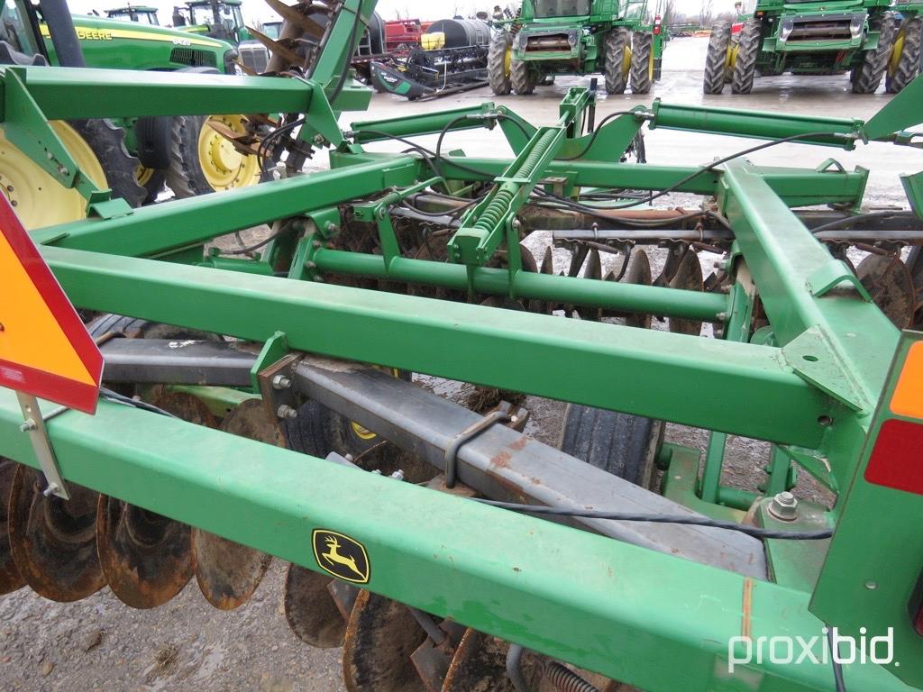 637 John Deere 32' disk