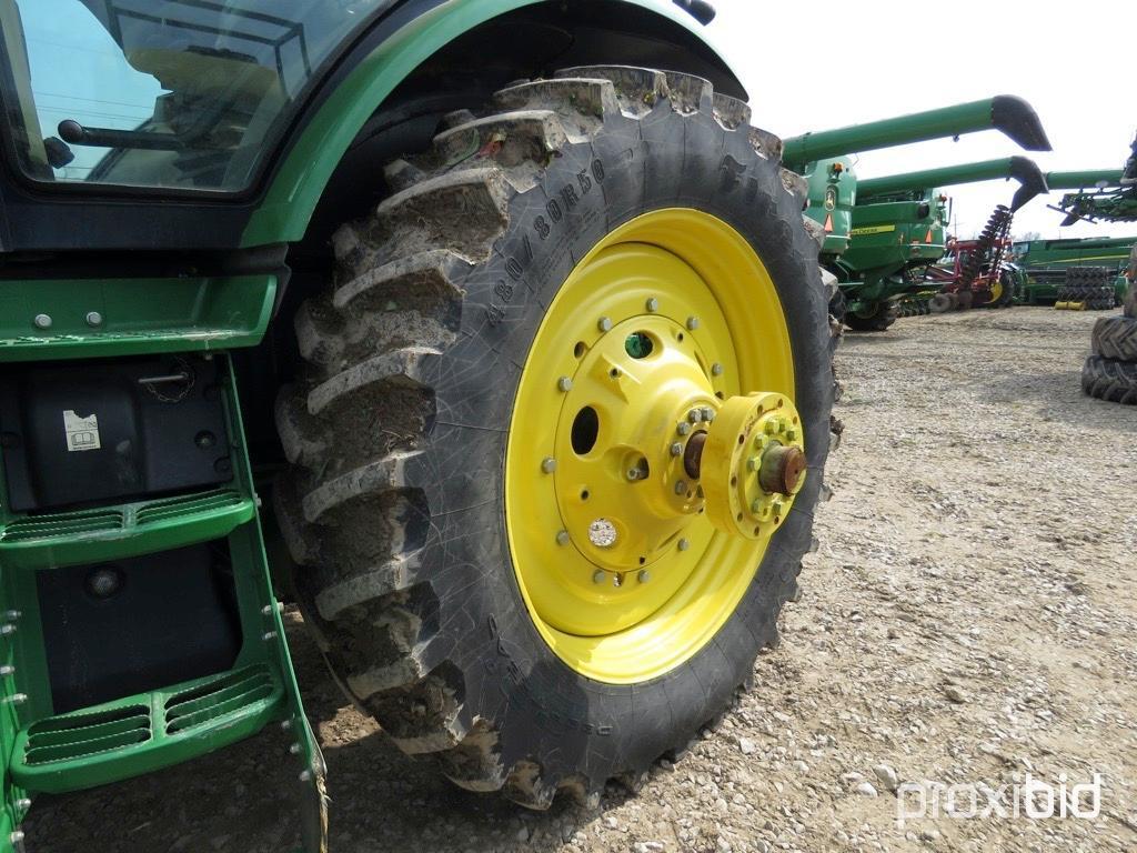 8295R JOHN DEERE TRACTOR