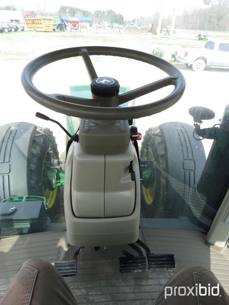8295R JOHN DEERE TRACTOR