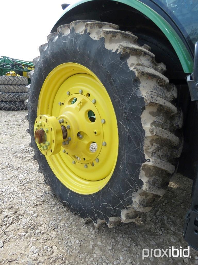 8295R JOHN DEERE TRACTOR