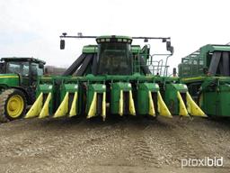 9996 JOHN DEERE COTTON PICKER