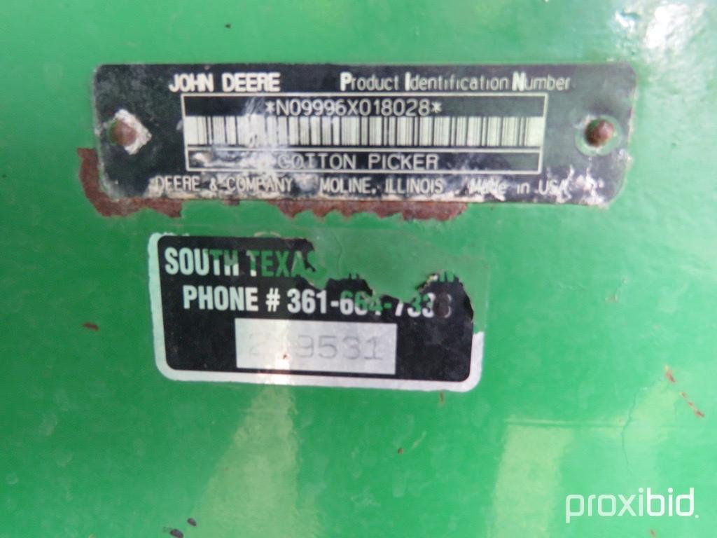 9996 JOHN DEERE COTTON PICKER