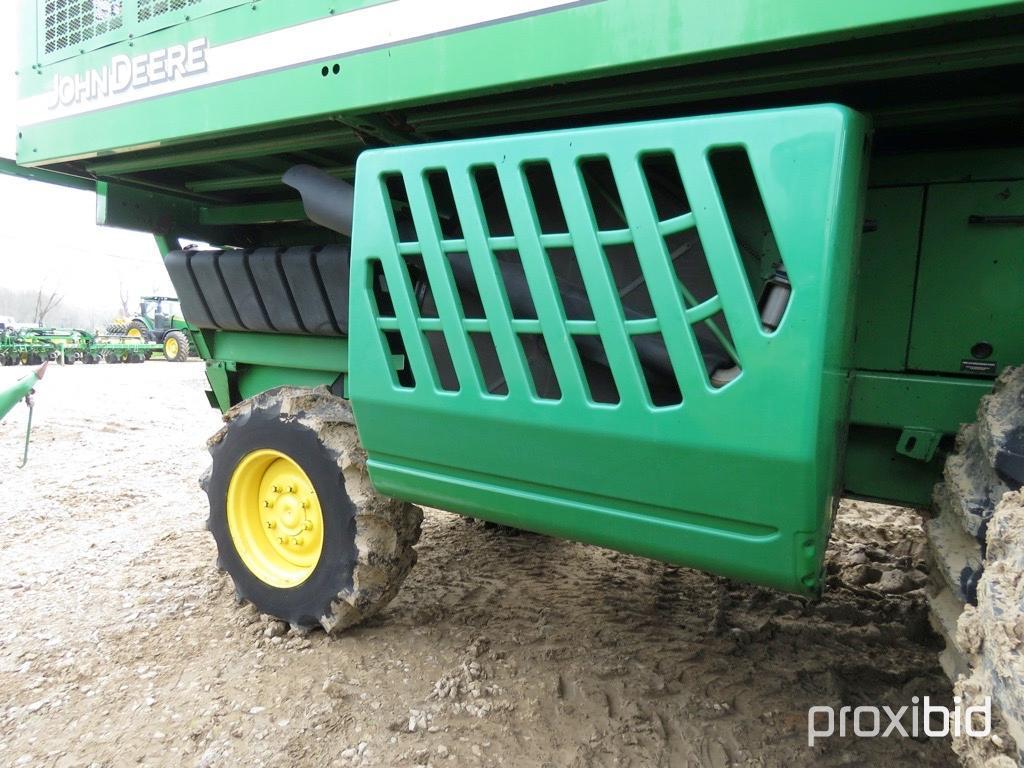 9996 JOHN DEERE COTTON PICKER