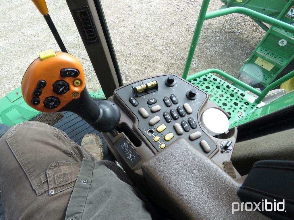 9760 STS JOHN DEERE COMBINE