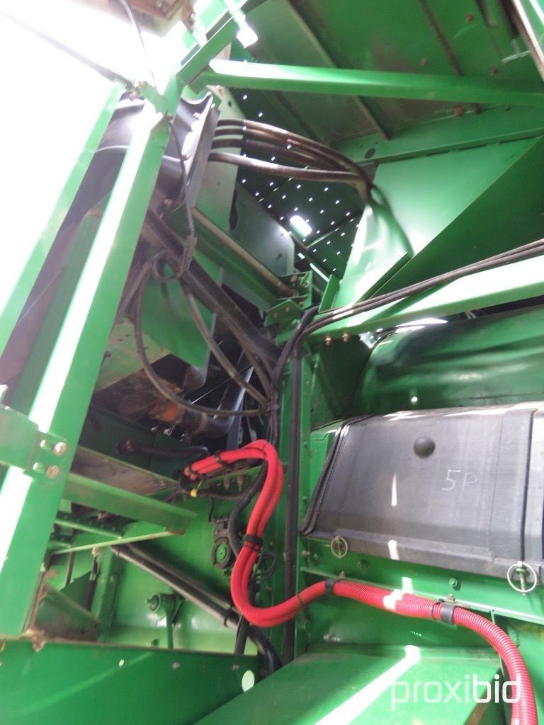 9760 STS JOHN DEERE COMBINE