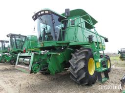 9750 STS JOHN DEERE COMBINE