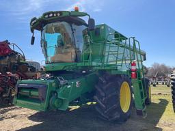 S670 JOHN DEERE COMBINE