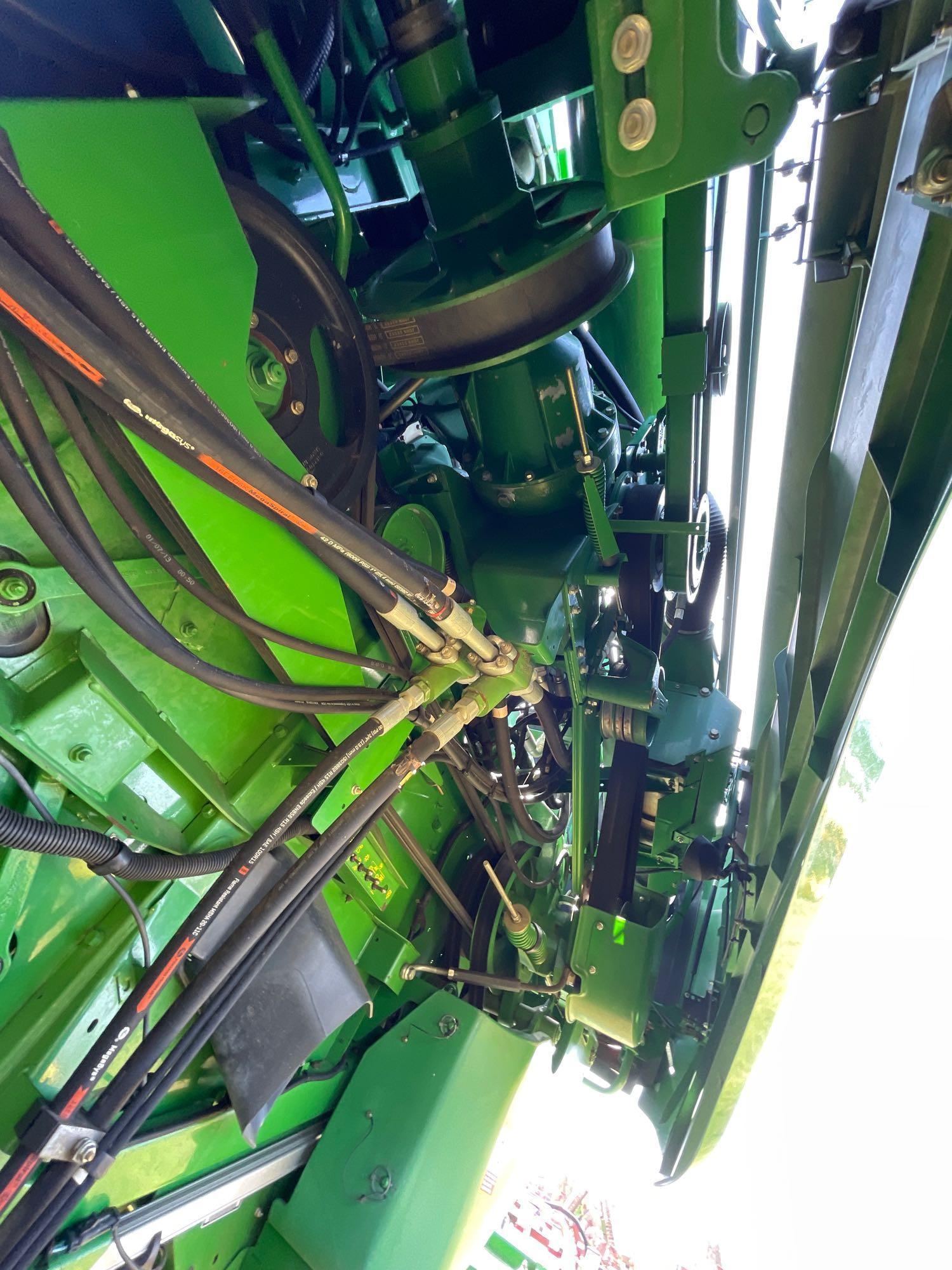 S670 JOHN DEERE COMBINE