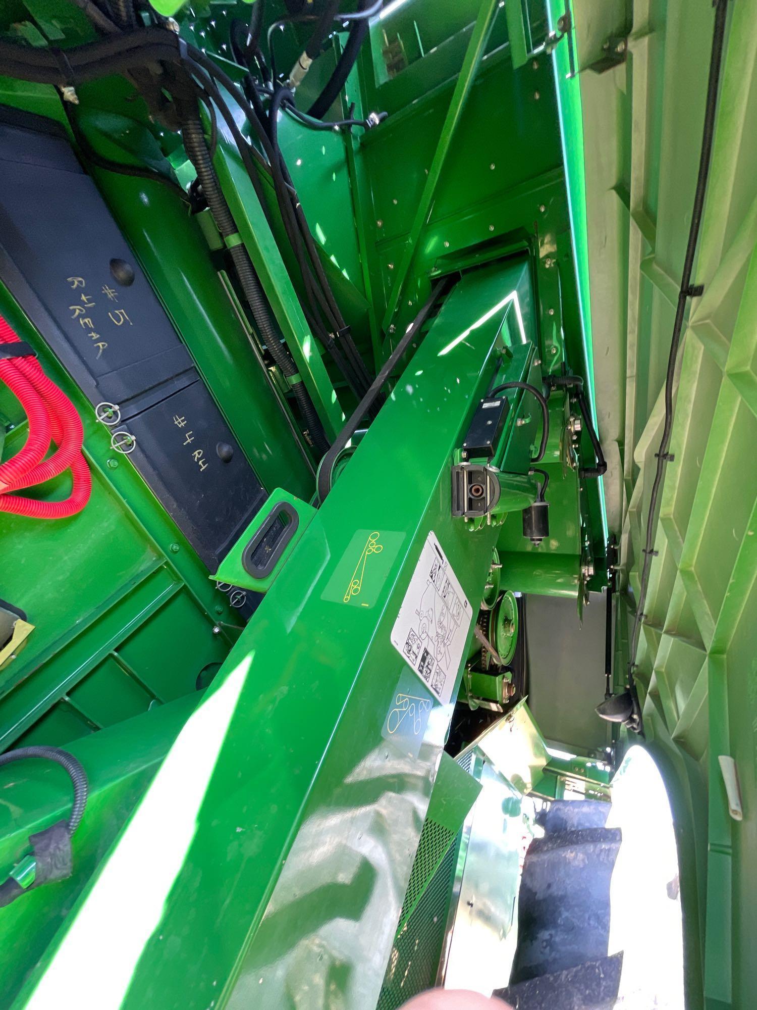 S670 JOHN DEERE COMBINE